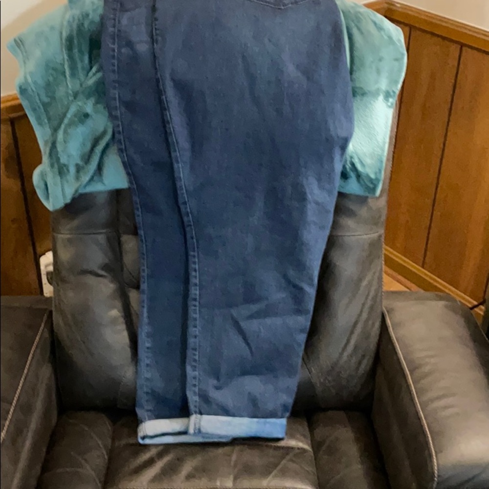 Avenue jeans size 28